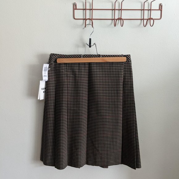 Sunday Best Multi-colored Pleated wrap skirt - Picture 3 of 4